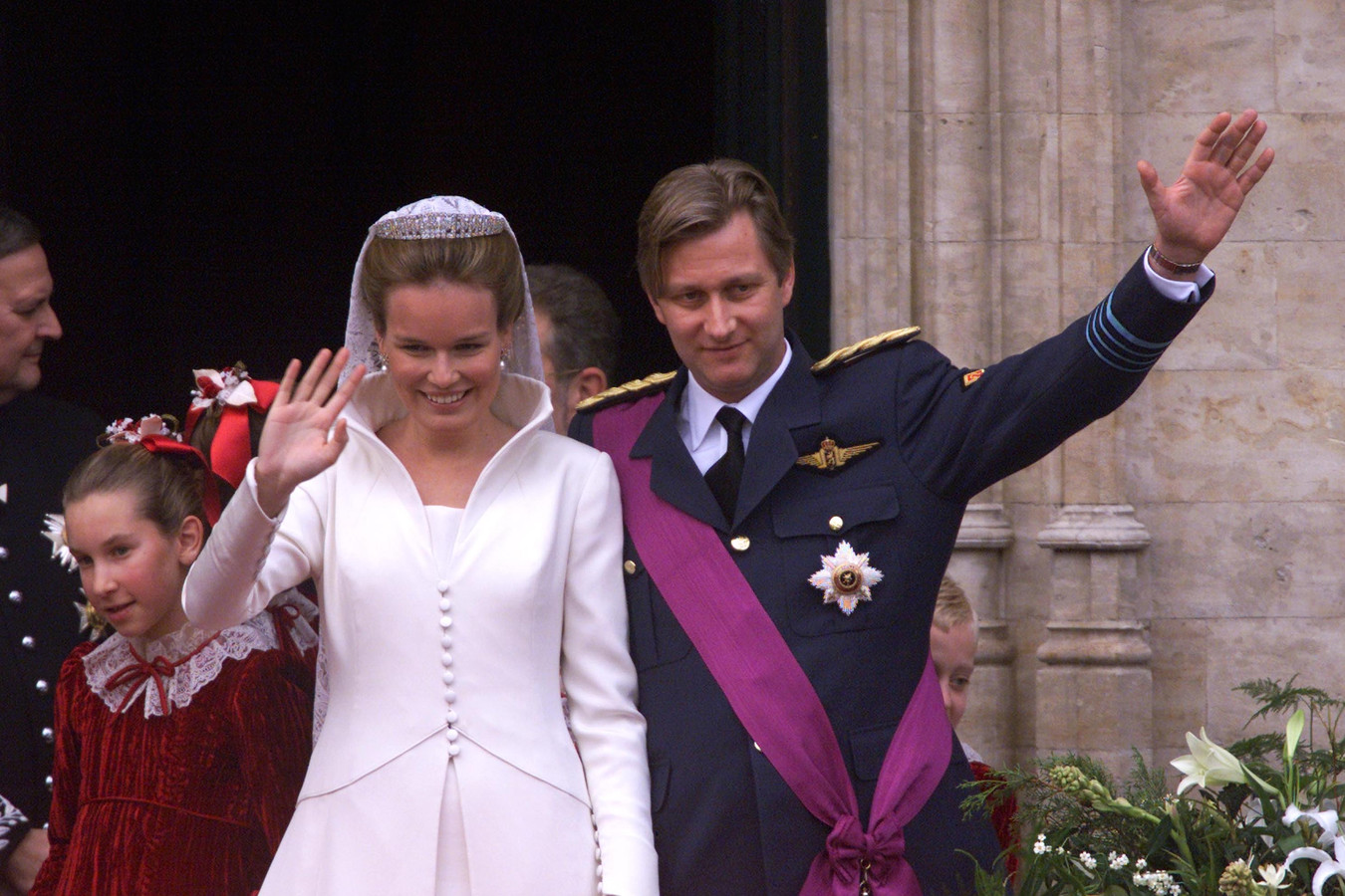 Nieuwe biografie onthult het bewogen leven van koningin Mathilde: “Zij ...