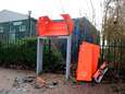 Vuurwerkvandalen blazen brievenbus op: ‘Kerstkaarten moesten we helaas weggooien’