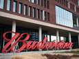 Opvallend: Amerikaans bierlogo Budweiser prijkt voortaan aan kantoren AB InBev in ‘Stella-stad’ Leuven