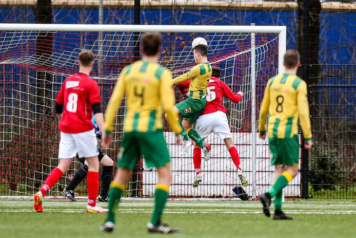 Madese Boys (rood) archieffoto