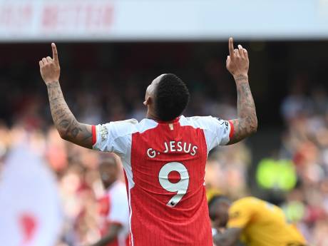 Arsenal haalt hard uit en scoort vijf keer tegen Wolverhampton