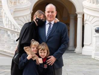 Prins Albert van Monaco blijft hoopvol: “Het gaat veel beter met prinses Charlene”