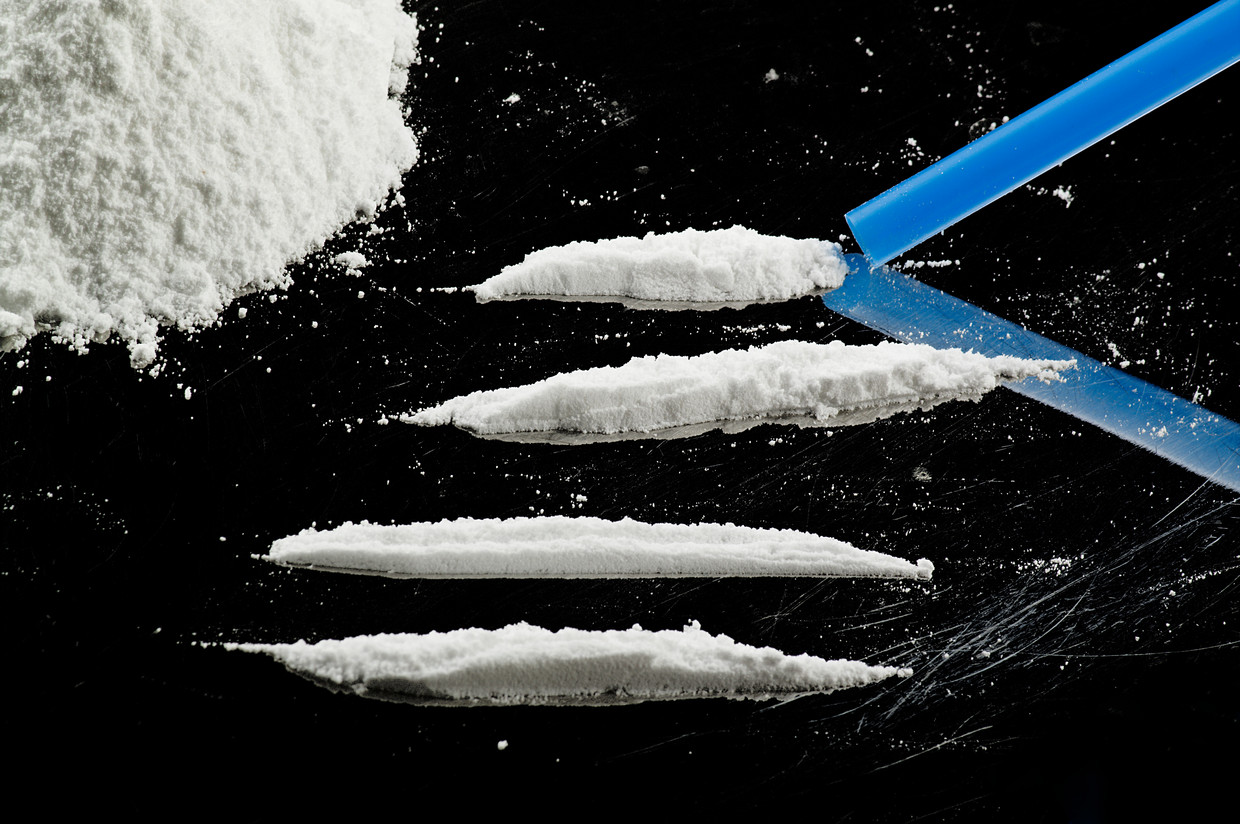 Cocaïne snuiven op vrijdagmiddag is heel gebruikelijk in bepaalde circuits.