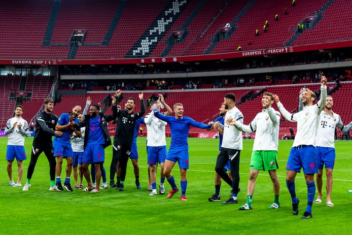 Fc Utrecht Flikt Het Onmogelijke Bij Ajax Hier Met 0 1 Weggaan Is Gewoon Een Topprestatie Nederlands Voetbal Ad Nl