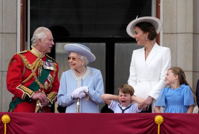 De Britse royals op het iconische balkon van Buckingham Palace.