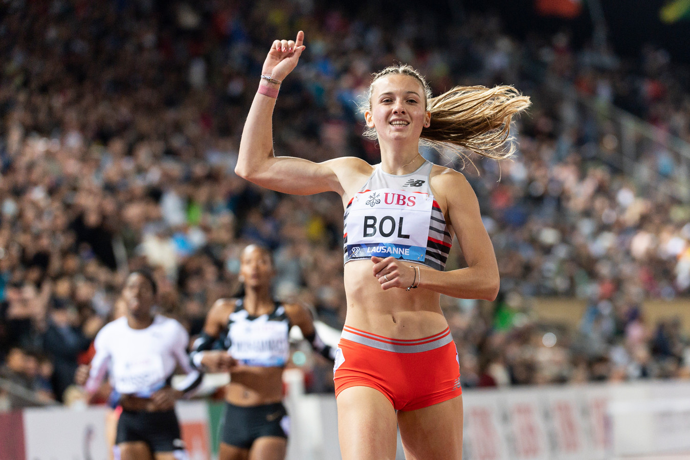 Femke Bol snel op 400 meter indoorwedstrijd in Polen Foto gelderlander.nl
