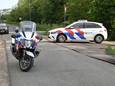 Twee tieners zijn zaterdagavond op de vlucht geslagen nadat ze mogelijk betrokken zijn geraakt bij een ongeluk met een hond aan de Maas-Waalweg in Aalst.