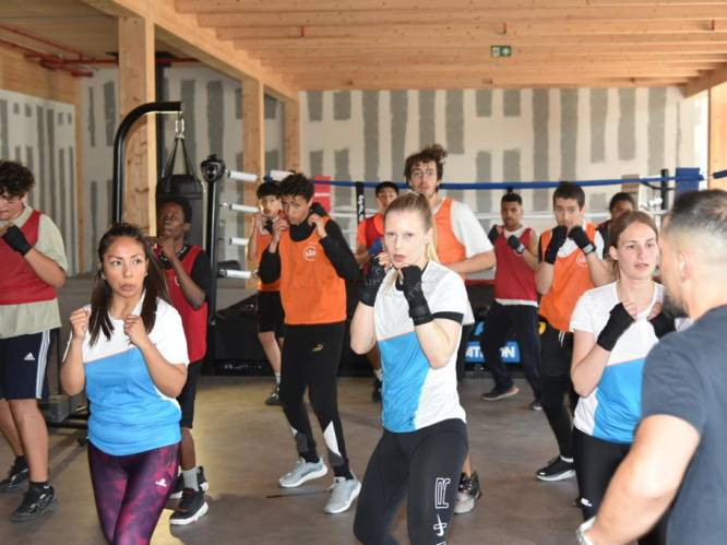 Boksclub Boxing Acadamy biedt Brusselse jongeren gratis lessen: “We scheppen een hechte band met de jongeren” 