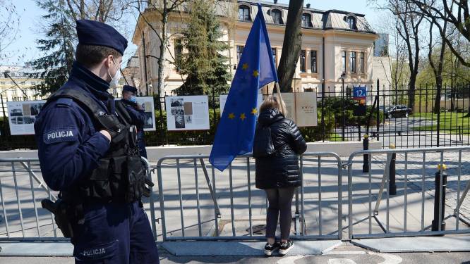 Poolse rechter legt bom onder Europese rechtsorde: ‘Regering op weg naar Polexit’