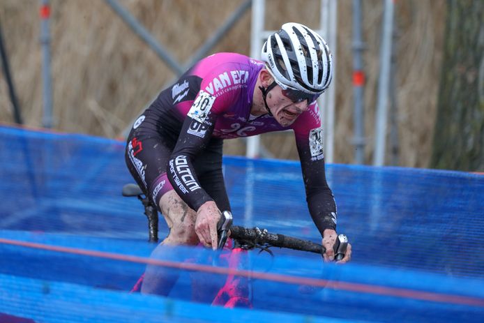 Gerben Kuypers in volle inspanning tijdens de beloftencross in Hamme van vorige week, wat hem de derde podiumplaats opleverde.