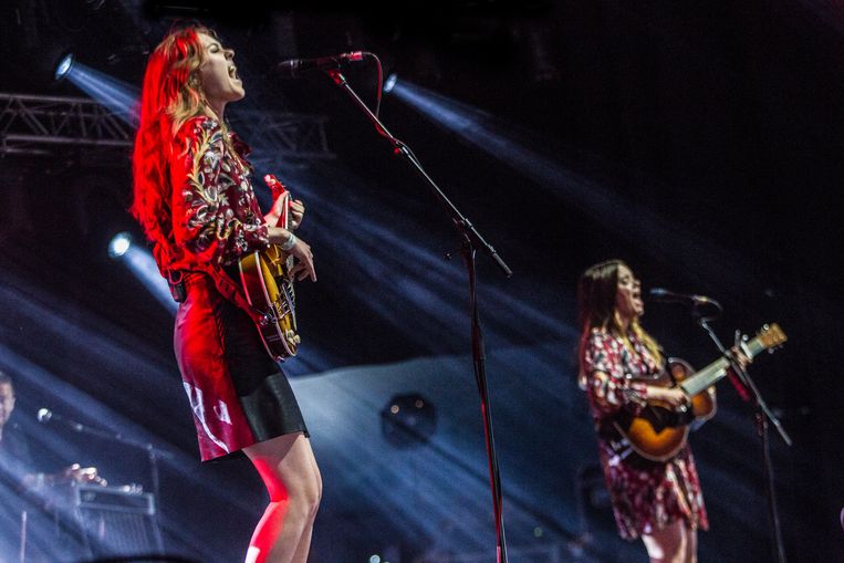 In de Zweedse band First Aid Kit spelen de zussen Johanna en Klara Söderberg. Beeld ANP Kippa