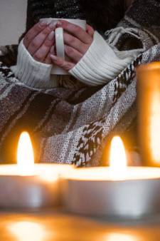 Helft Nederlanders zet verwarming lager door oorlog