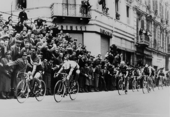 Rik Van Looy wint Milaan-Sanremo in 1958.