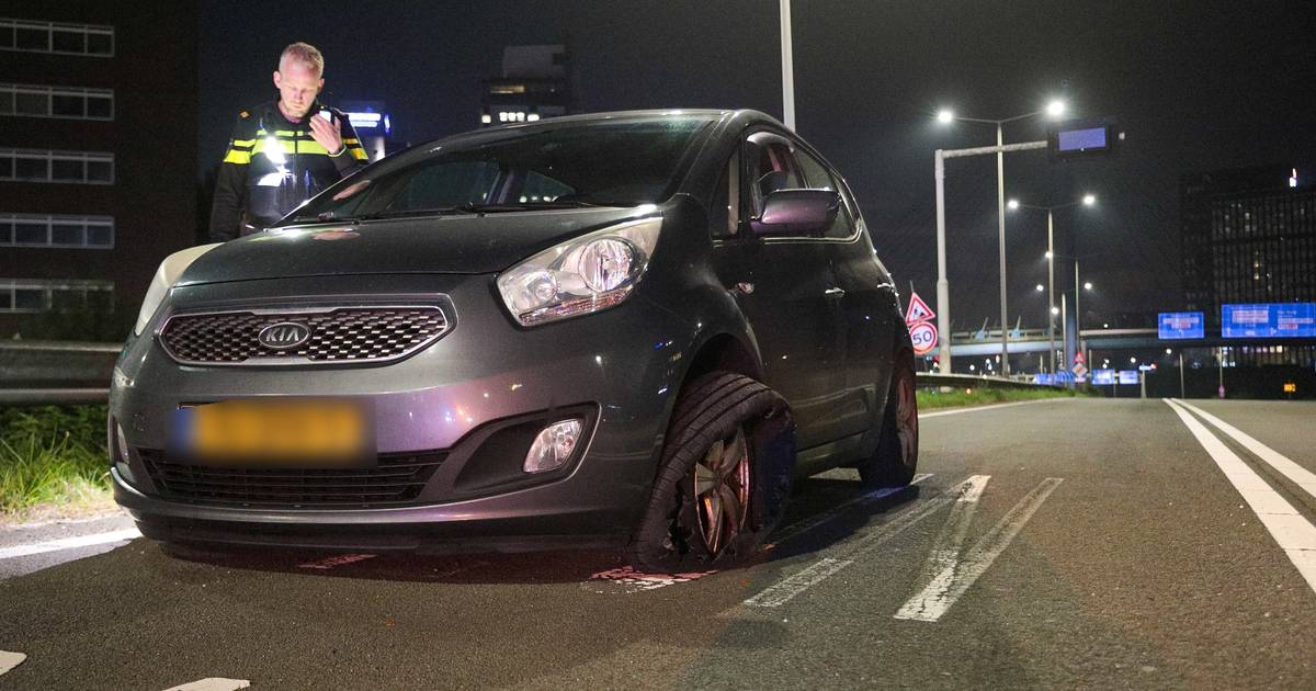 Dronken bestuurder met drie lekke banden aangehouden na spookrit