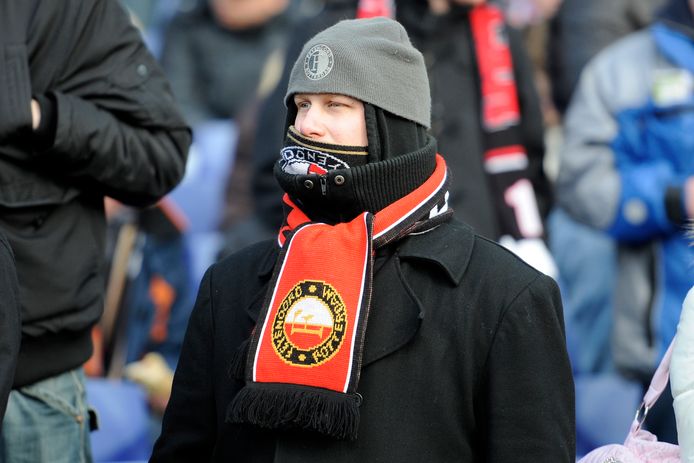 Feyenoord adviseert supporters dik aangekleed naar de Kuip te komen.