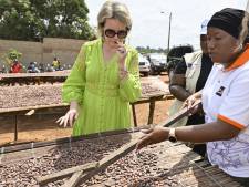 “Le cacao doit gagner en durabilité”, encourage la reine Mathilde après sa visite