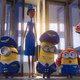 Vreemde trend: puberjongens die in avondkleding naar de nieuwe Minions-film gaan kijken