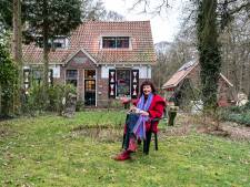 Jeannette kocht een droomhuisje in het bos, maar het is er net zo druk als in de Kalverstraat