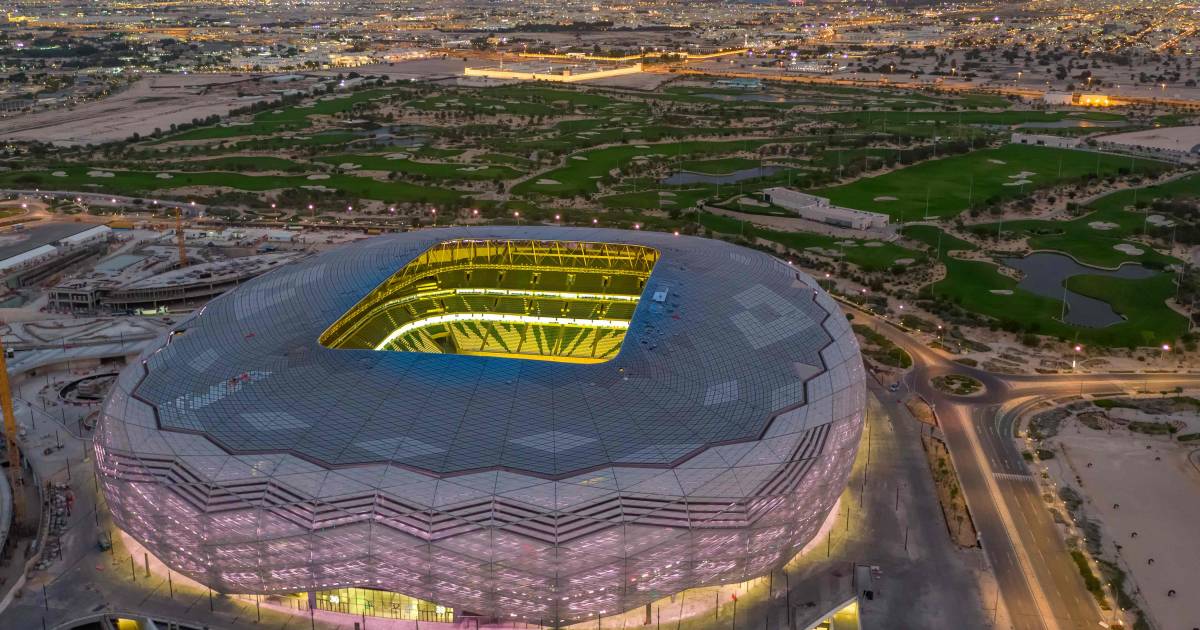 Ex-coronapatiënten bij opening nieuw WK-stadion in Qatar ...