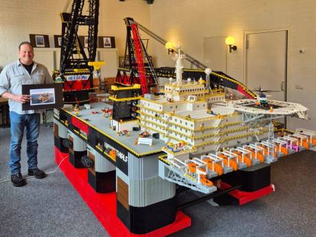 Marco bouwde zeven jaar lang aan megaschip van Lego: ‘Zit tussen 50.000 en 70.000 euro aan stenen in’