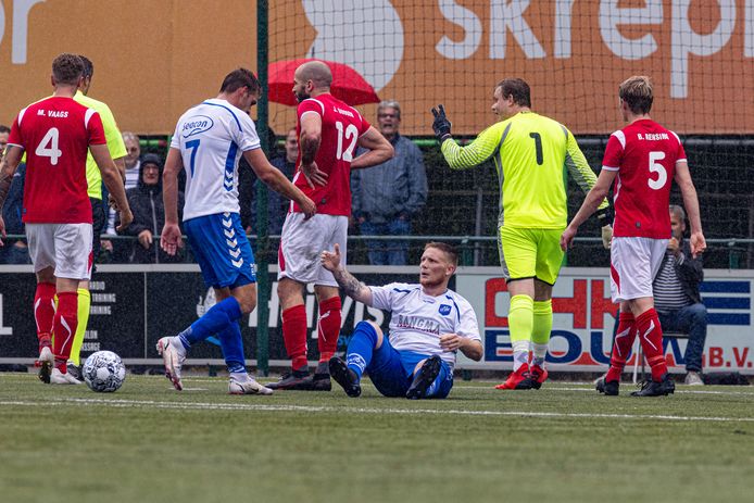 AZSV verloor op Urk met 2-0. Foto Freddy Schinkel