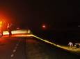 Deze auto kwam onderaan de dijk tussen Blokzijl en Kuinre terecht en dus moesten de hulpdiensten in actie komen.