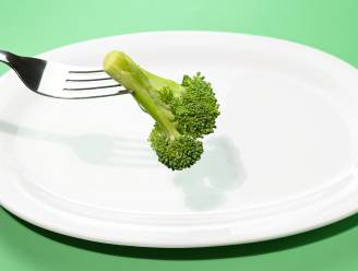 Meer dan 30 kilo afvallen door kleinere porties te eten: hoe werkt dit dieet? En is het wel gezond?