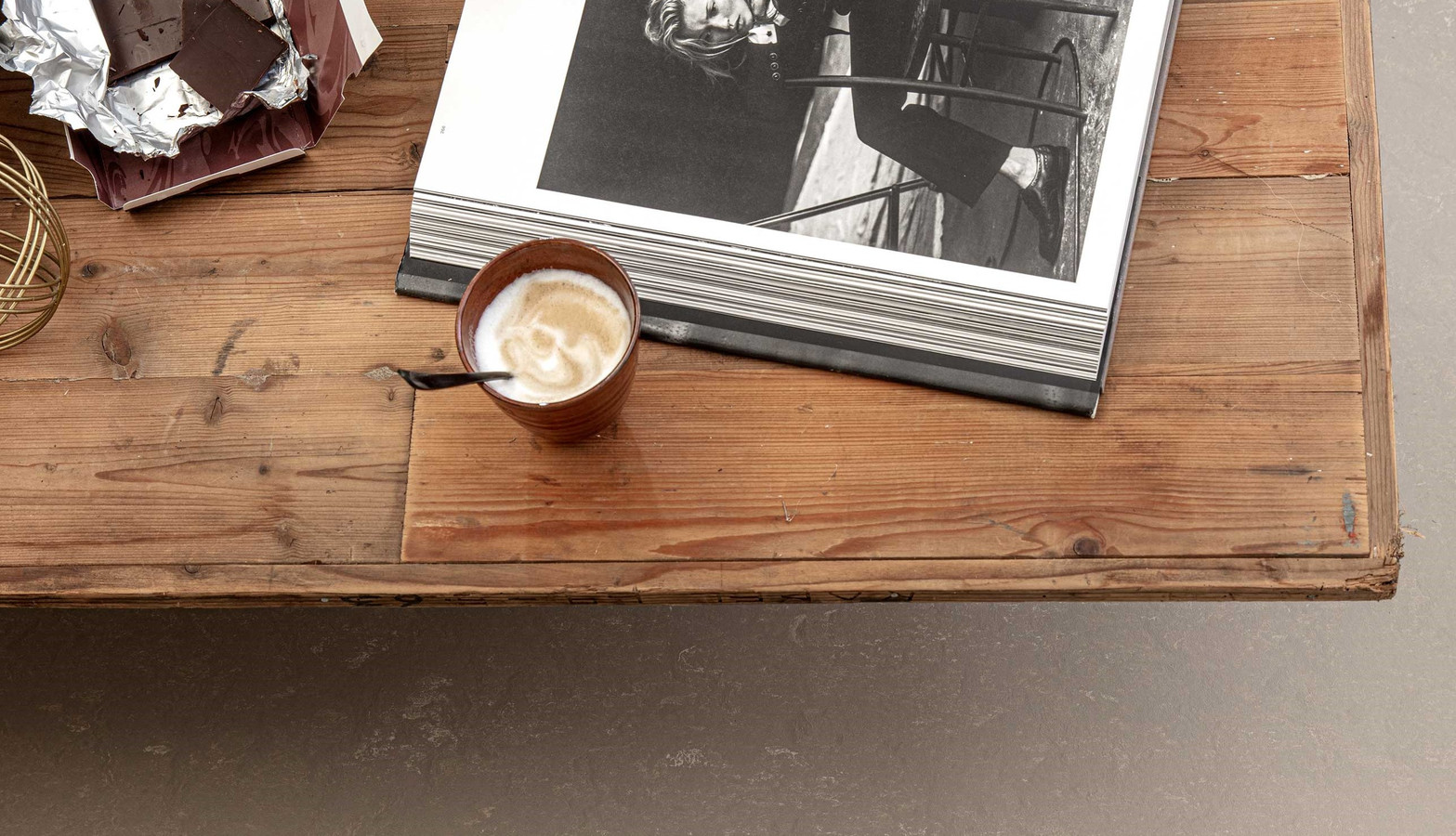 Kringen op je vintage tafel? 4 tips om ze weg te halen Foto hln.be