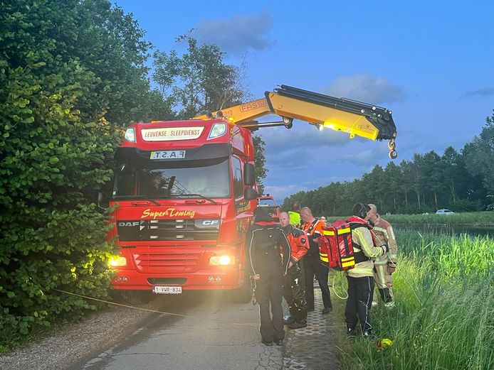 Auto in de vaart gereden