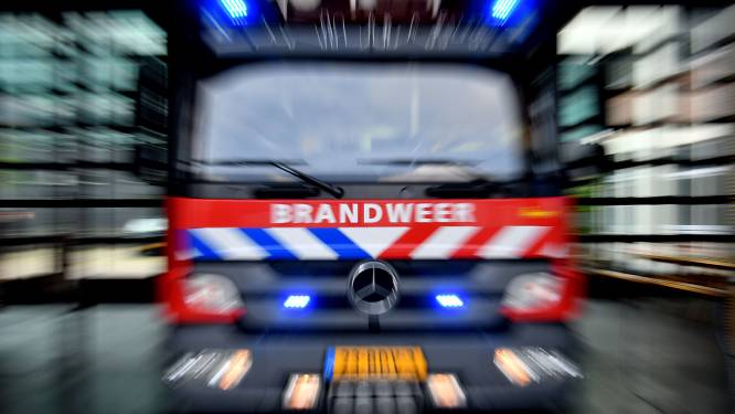 Brand in Enschedees makelaarskantoor: studenten in bovenliggende woningen moeten hun kamers uit