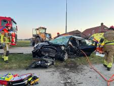 Zwaargewonde bij botsing tussen auto en shovel in Gilze