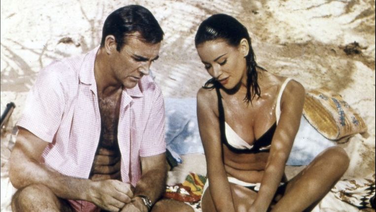 Sean Connery en Claudine Auger in 'Thunderball'. Beeld PHOTO_NEWS