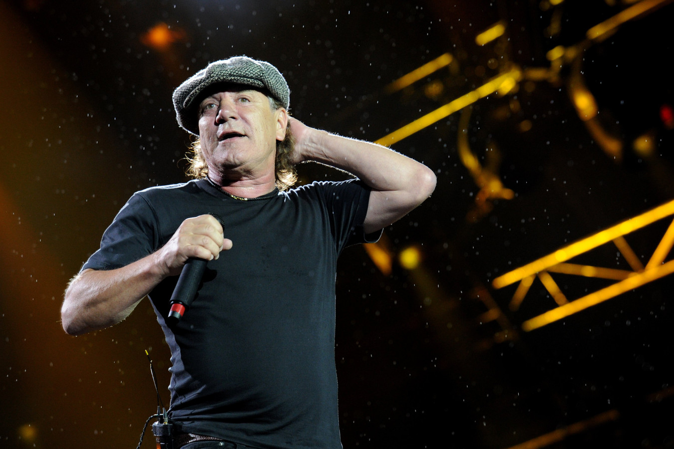 AC/DC viert 50-jarig bestaan: rockgroep brengt alle albums opnieuw uit ...