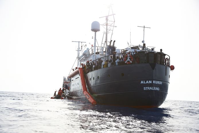 Het reddingsschip Alan Kurdi.