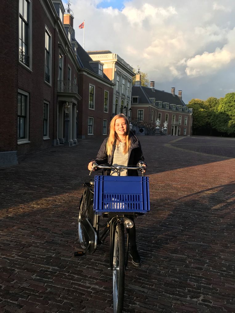 Den Haag, 2 september 2019: Prinses Ariane vertrekt per fiets voor haar eerste lesdag op het Christelijk Gymnasium Sorghvliet in Den Haag Beeld RVD - Z.M. de Koning