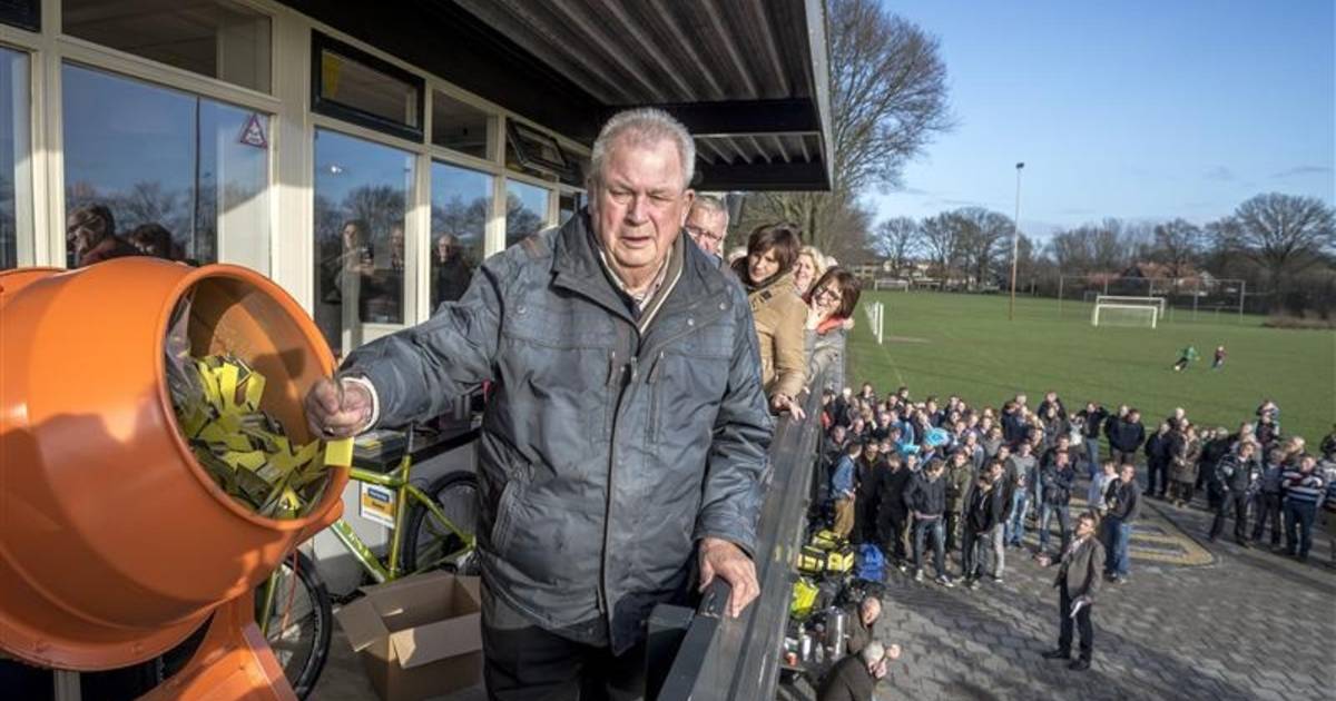 UD Weerselo sluit 'Operatie Kunstgras' goed af | Dinkelland | tubantia.nl - Tubantia