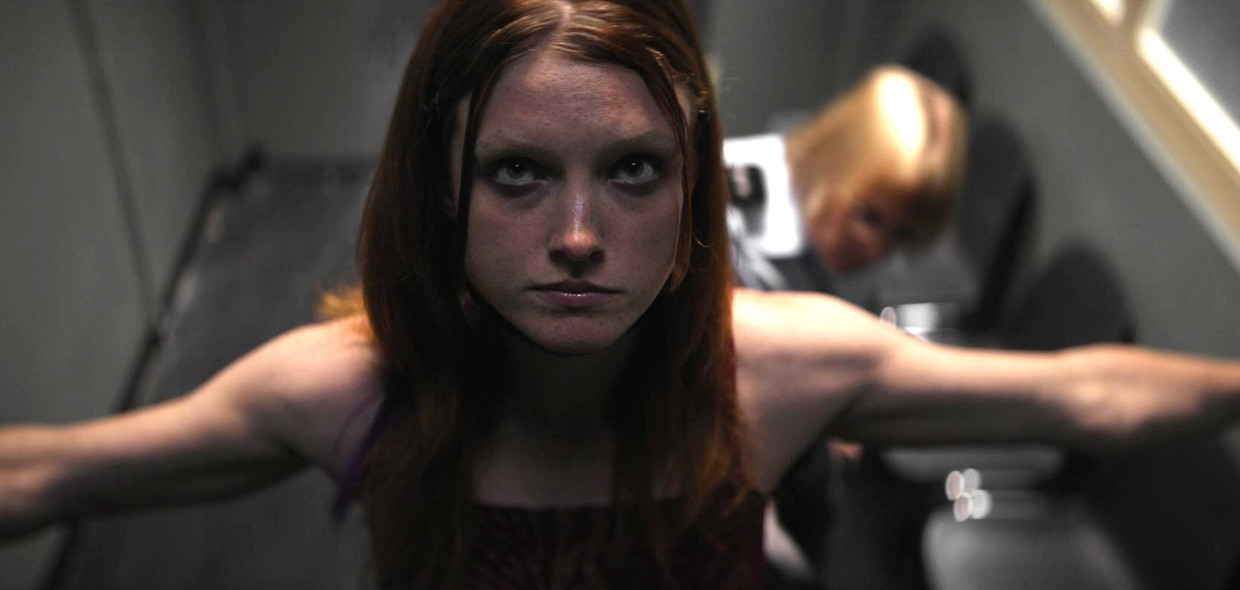 Anne-Laure Vandeputte in de 'Lockdown'-kortfilm 'Transfer' van Jonas Govaerts  Beeld VRT
