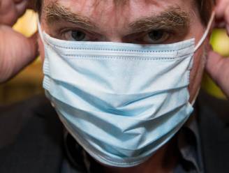 Ook gevangenen helpen mee: “Wij kunnen en zullen tot zeshonderd mondmaskers per dag naaien”