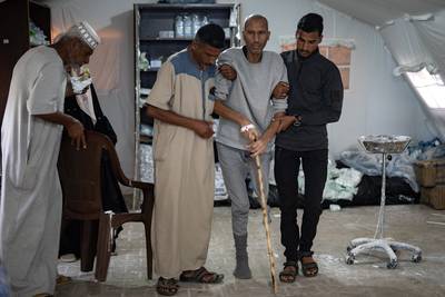 Israël a libéré 150 prisonniers gazaouis: certains affirment avoir été “battus et torturés”