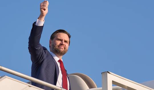 Komt er nieuw overleg tussen Iran en VS? Volgens Pakistan wel • Vance beschuldigt Iran van ‘economisch terrorisme’