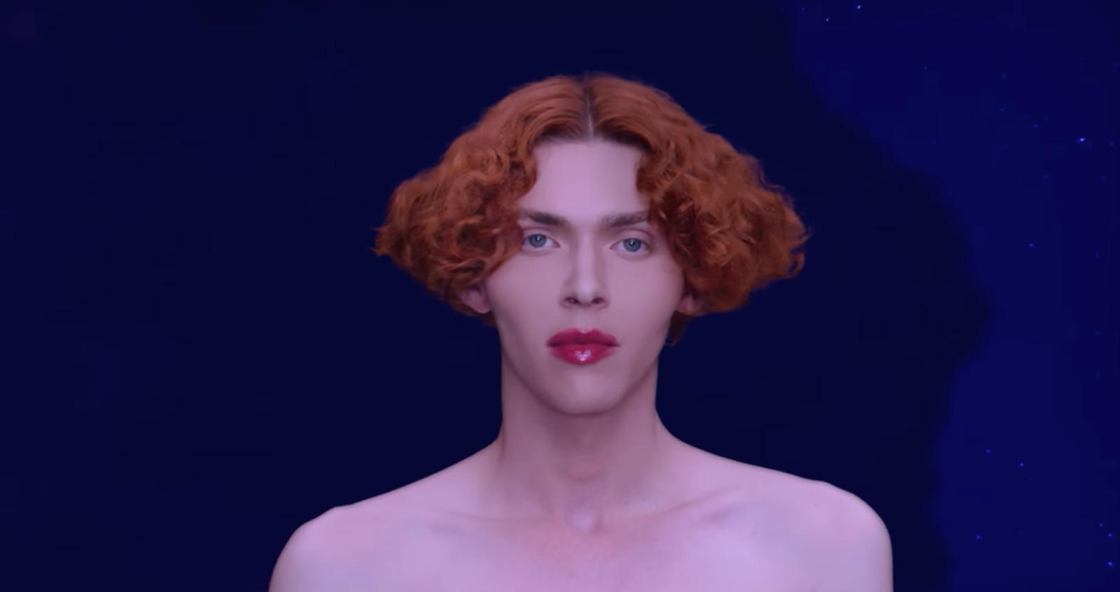 Producer en dj SOPHIE (34) overleden na val bij kijken naar volle maan