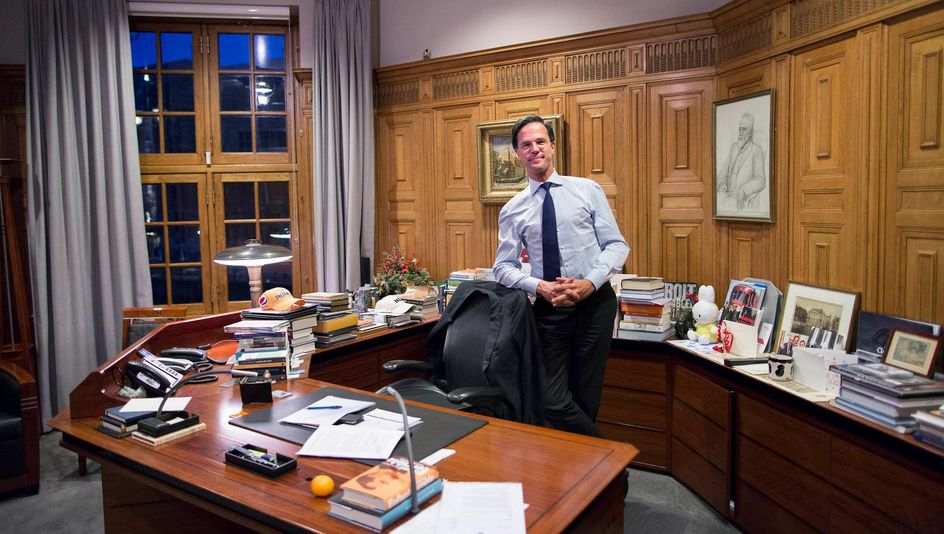 Mark Rutte: 'Het draait niet om mij' | TROUW