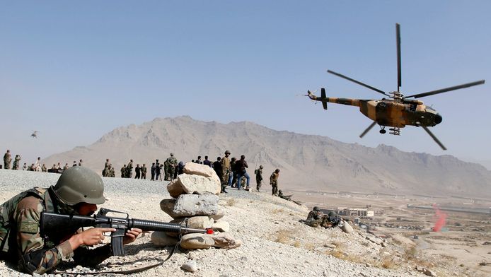 Afghaanse soldaten voeren manoeuvres uit nabij Kaboel. (archieffoto)
