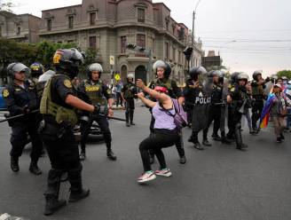 Twee doden bij rellen tussen betogers en politie in Peru