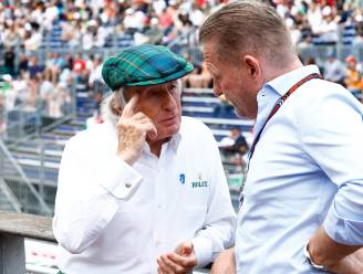 Onze F1-watcher ziet hoe Jos Verstappen voor het eerst sinds Bahrein opnieuw in de paddock opduikt: “De rust is nog niet teruggekeerd”