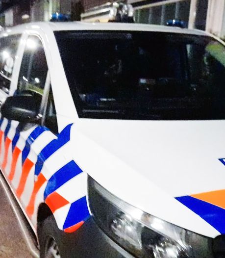 Mannen in eigen auto beroofd in Spijkenisse