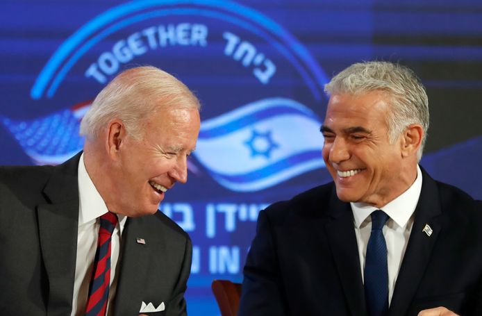 De Amerikaanse president Joe Biden en de nieuwe Israëlische premier Yair Lapid.