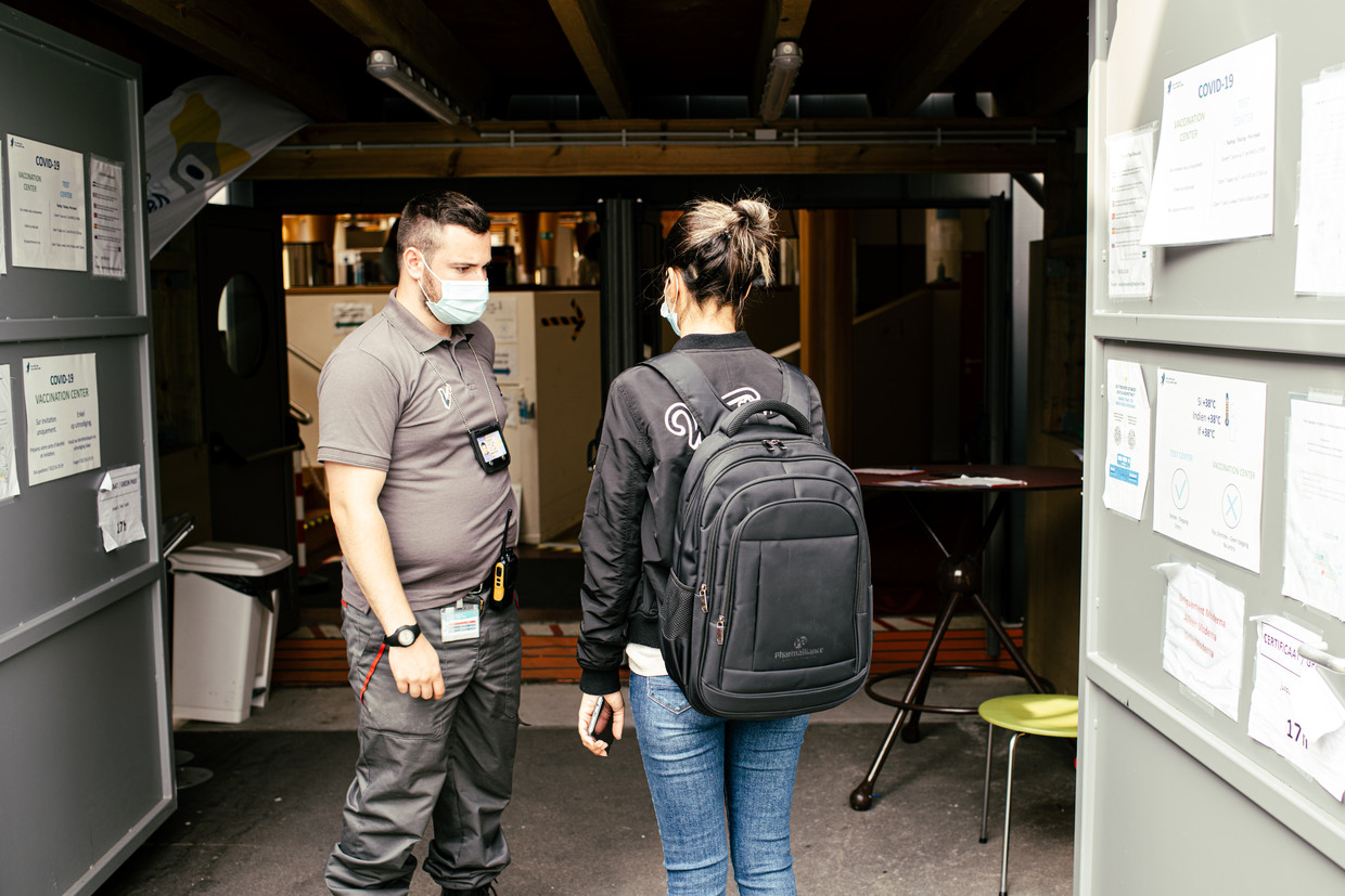 Security guard at the entrance to Pacheco.  Tyne Shoemaker Statue