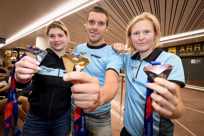 Drie medaillewinnaars op een rij: Nicky Degrendele, Kenny De Ketele en Githa Michiels.