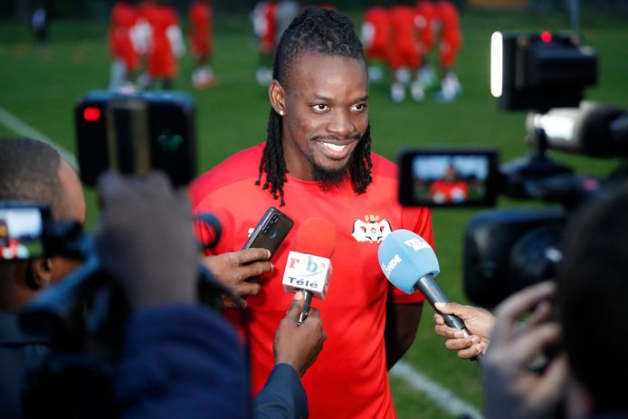 Bertrand Traoré staat de pers te woord.